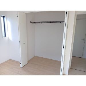 クレイドルガーデン江南市古知野町花霞第1 1号棟の収納