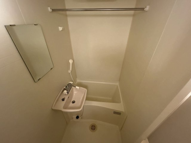 コンパクトで使いやすいお風呂です