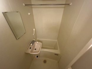 コンパクトで使いやすいお風呂です