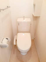 コンパクトで使いやすいトイレです