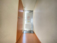 シンプルで使いやすい玄関です