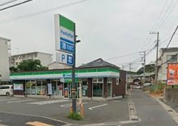 ファミリーマート横須賀長坂店まで546m