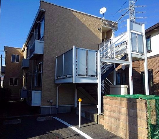落ち着いた雰囲気の外観です