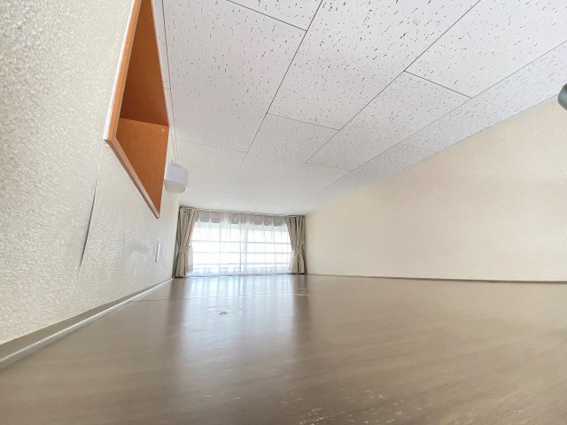明るい室内です
