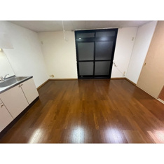 こちらの居間で趣味の時間をお楽しみください