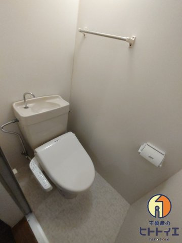 ファミール希のトイレ|温水洗浄便座付きのトイレです♪