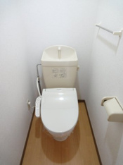 清潔感のあるトイレです