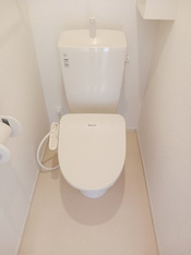 清潔感のあるトイレです