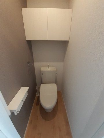 コンパクトで使いやすいトイレです