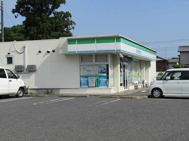 ファミリーマート茂原町保店まで400m