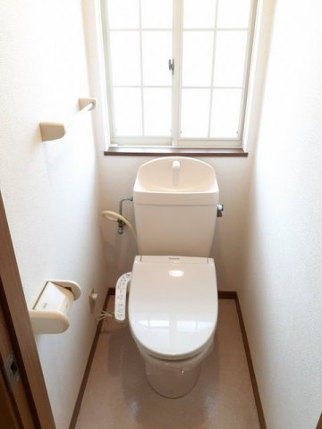 シンプルで使いやすいトイレです