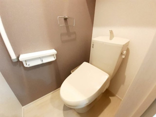 清潔感のあるトイレです