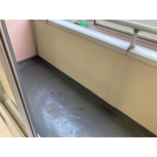 開放的で明るい空間を演出してくれるバルコニーです