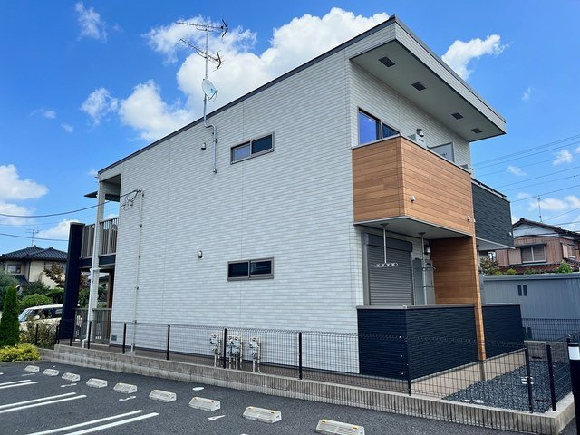 落ち着いた雰囲気の外観です