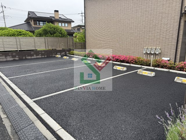 コンフォートグランディオの駐車場