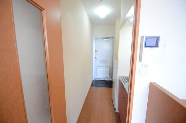 液晶テレビ、インターネット設備もあります。
