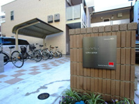 落ち着いたエントランスです