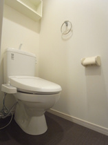 コンパクトで使いやすいトイレです