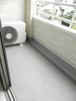 外からの目が気にならないバルコニーで洗濯物が干せます