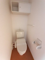 清潔感のあるトイレです