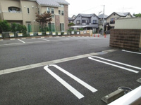 車をお持ちの方に嬉しい駐車場付きの物件です