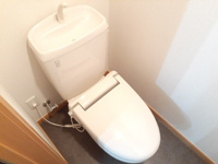 清潔感のあるトイレです