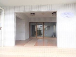 毎日通るエントランスはこのようになっています