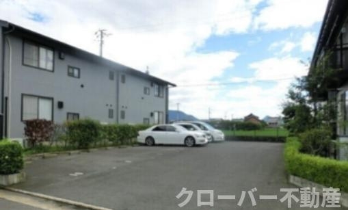 メンバーズタウン讃岐富士Ａの駐車場|駐車場
