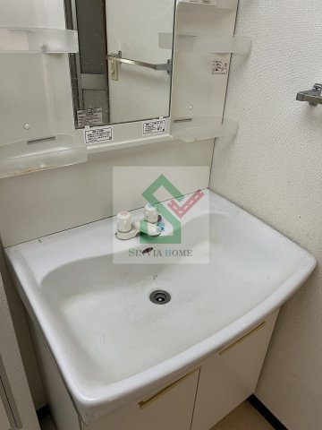 サンプレイスの独立洗面台