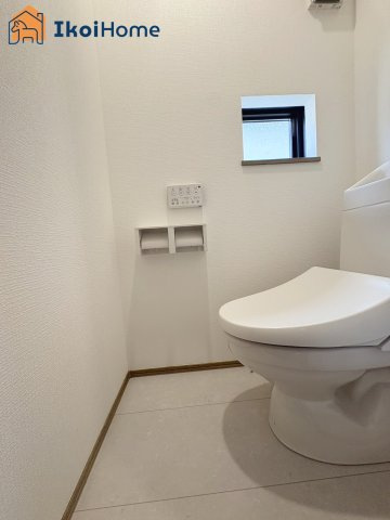 神戸市西区糀台2丁目　新築戸建　A号棟のトイレ|【ホームページに現地動画掲載中】●年中無休：当日予約可●トイレが2か所あるので夜中も安心です