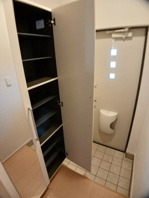 【玄関】 | ヴィラ宮の前 | きれいな玄関です