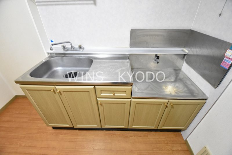 世田谷区成城８丁目のアパートのキッチン