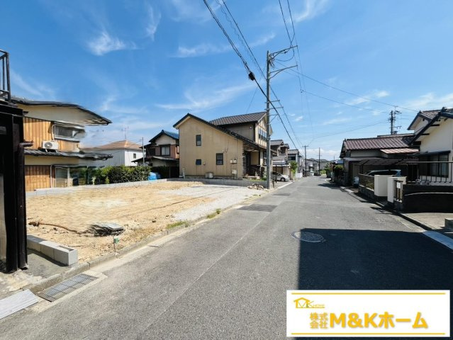 知多市日長台　全1棟の前面道路含む現地写真|R8.8.21撮影　間口14ｍ！