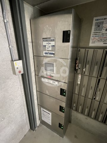 ラグゼ新大阪北の設備|宅配ボックス