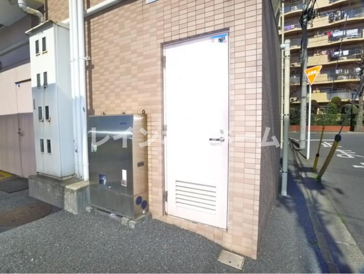 SKYM　仲介手数料（賃料の1.10ヵ月）の50％OFF対象物件！のその他共用部分|敷地内ごみ捨て場