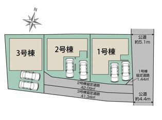 駐車スペースが2台分確保されています（普通車＋軽自動車など、車種による制限の可能性あり）