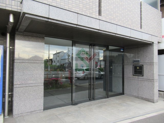 ルーブル練馬高野台のエントランス