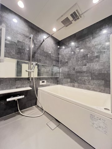 大阪市城東区関目１丁目の賃貸マンションの浴室