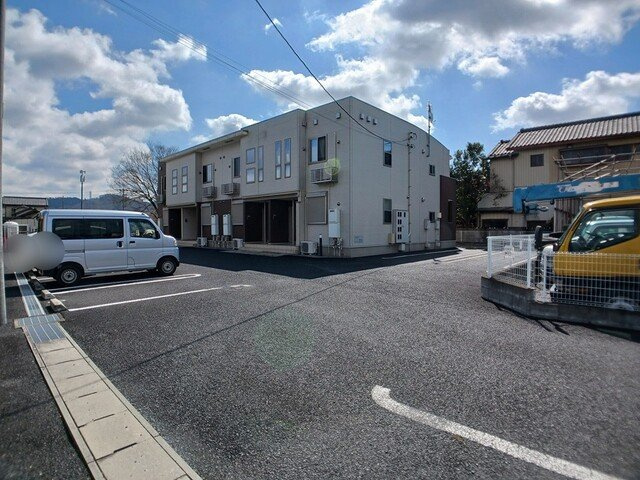 ヴァイデ　リーサの駐車場