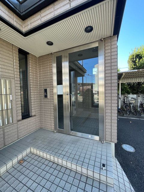 サザンコート代田のエントランス|オートロック付きのエントランス