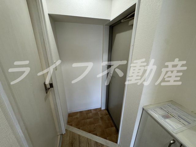 グランエクラ大今里南Ⅱの玄関|ゆったりとした玄関です