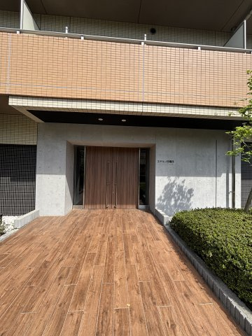 エテルノ西葛西のエントランス