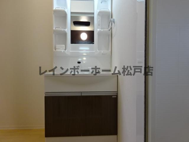 【非対面接客対応！】接客・申込・契約　オンライン＆LINE　相談可！の洗面所