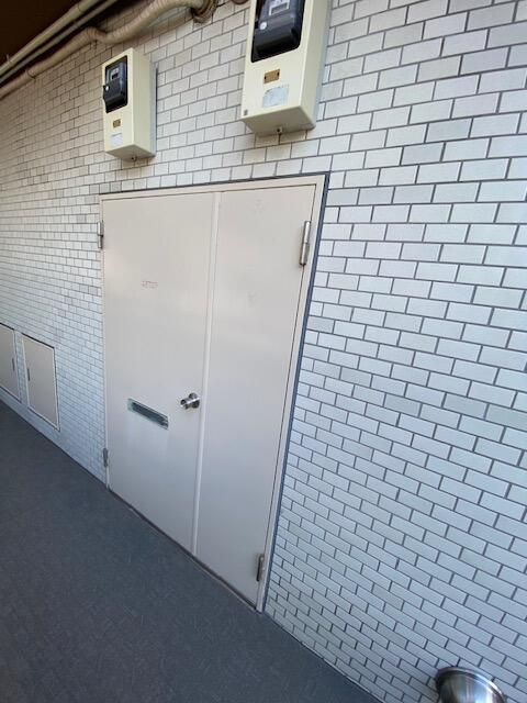 湘南台リリエンハイムの玄関