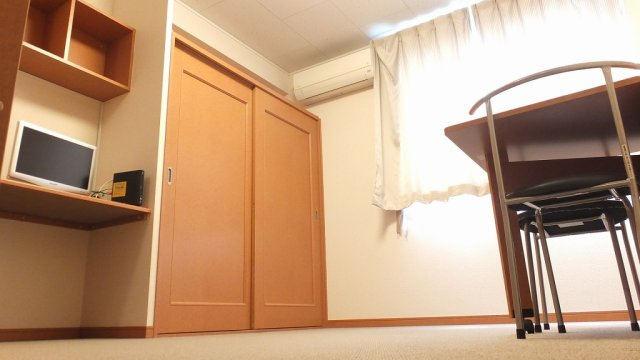 レオパレスミチトの居間・リビング|家具家電付き