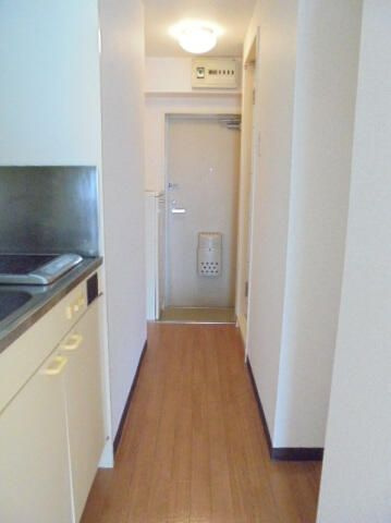 スカイコート入谷の玄関