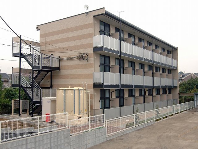 レオパレスふる里の外観