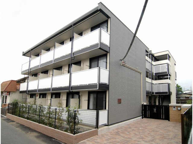 レオパレス幕張町ＬＡ１の外観