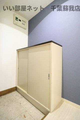 ガーデンハウス本千葉の玄関|収納もある玄関です