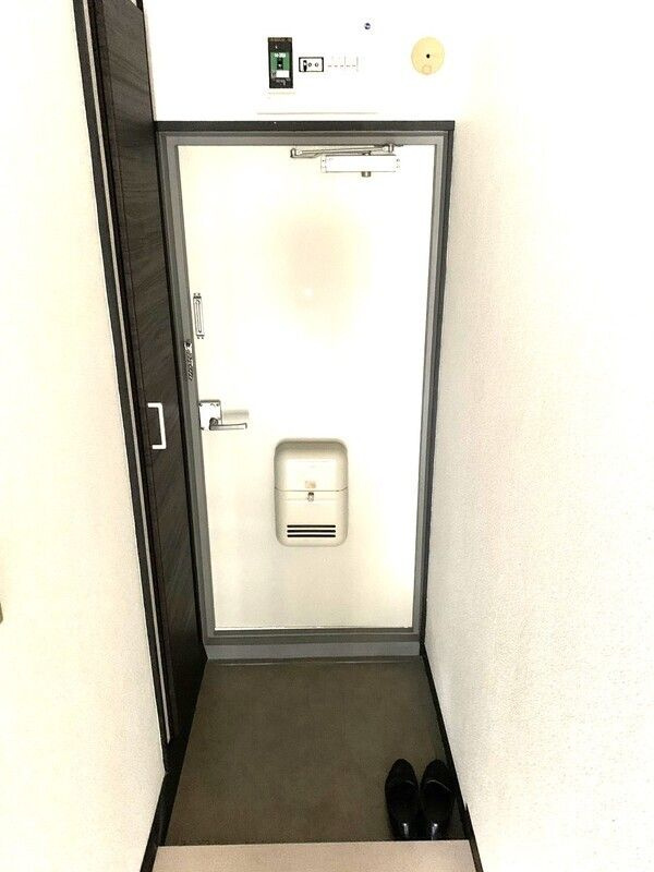 サンリバーⅠの玄関
